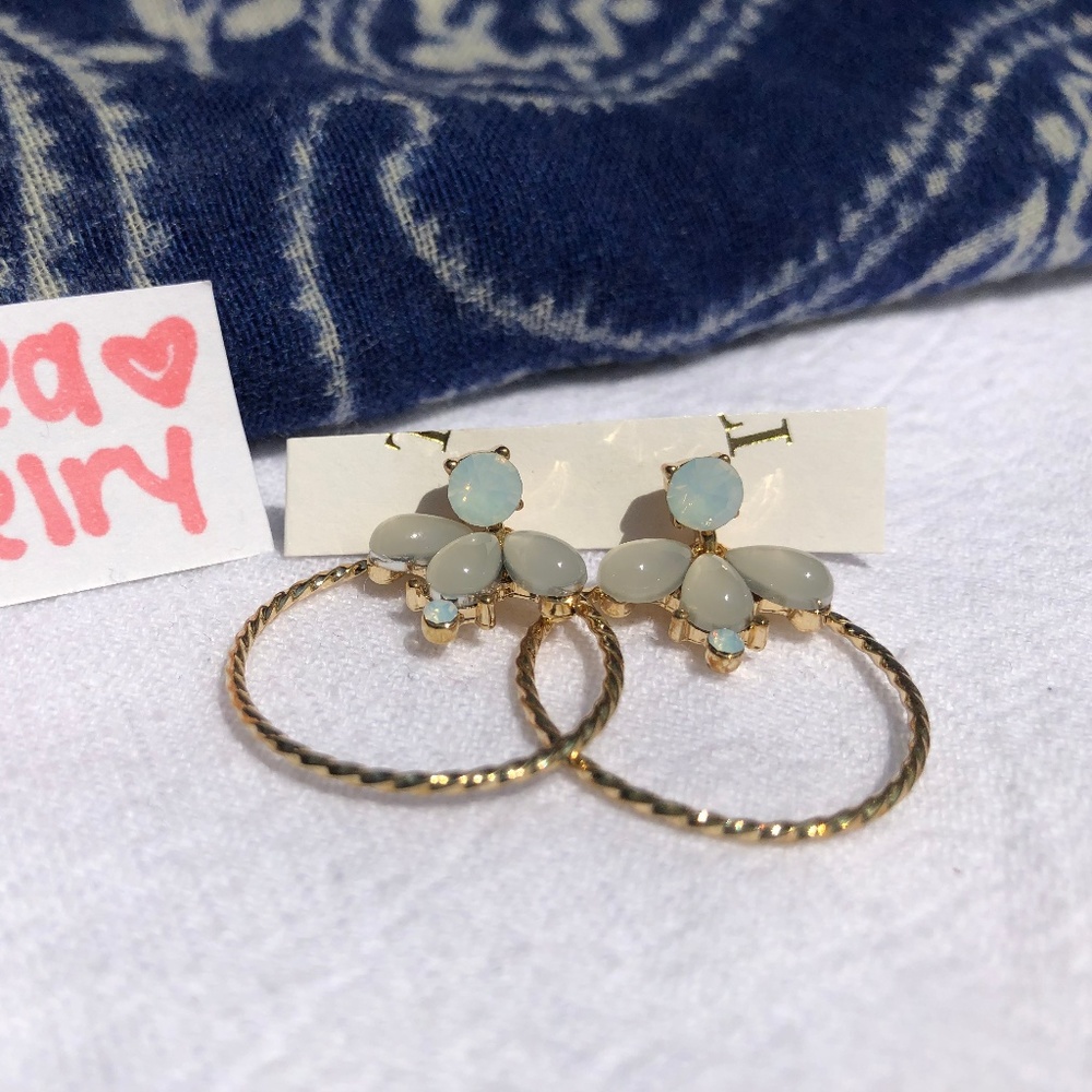 Gold & Green Dangly Earring
